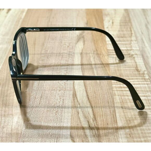 Tom Ford Thin Butterfly Optical Frames. Made in Italy. - Picture 2 of 9